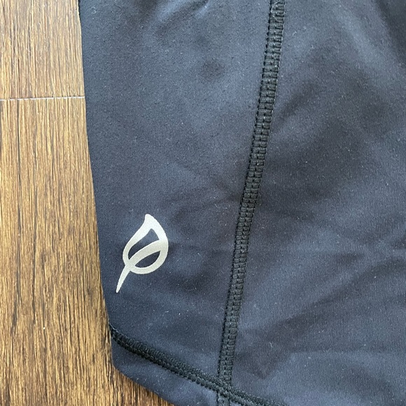 P’Tula Turtle Neck Sweater (S) - Picture 7 of 7